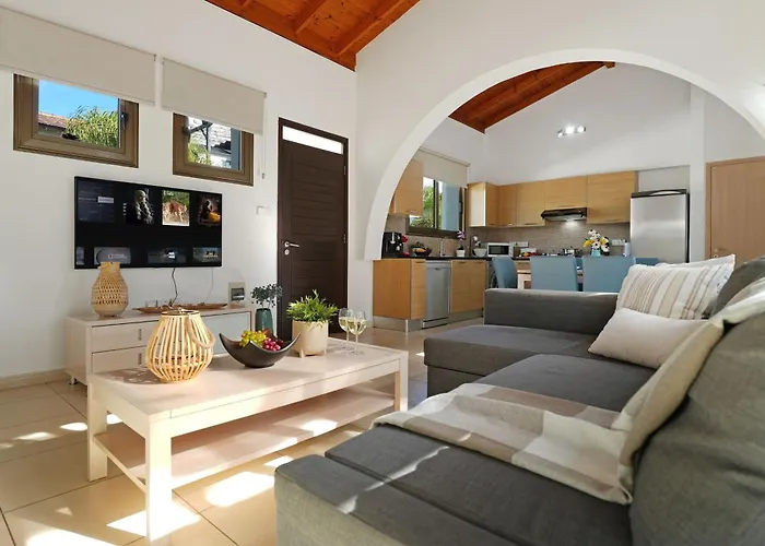 Villa Anthia - 2Bed With Large Pool