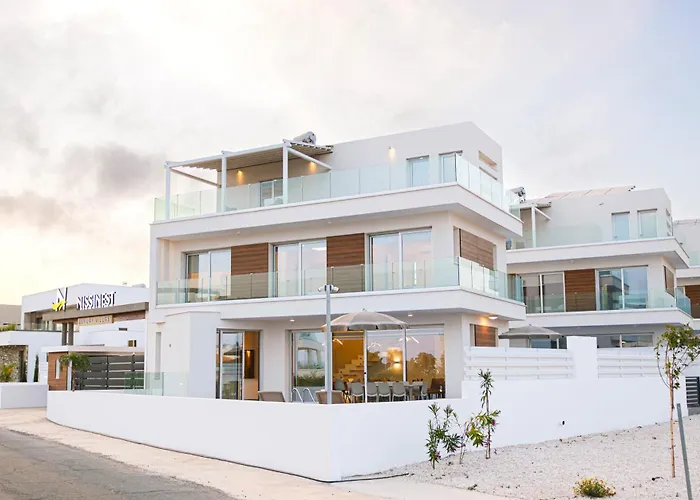 Nissinest Luxury Villas